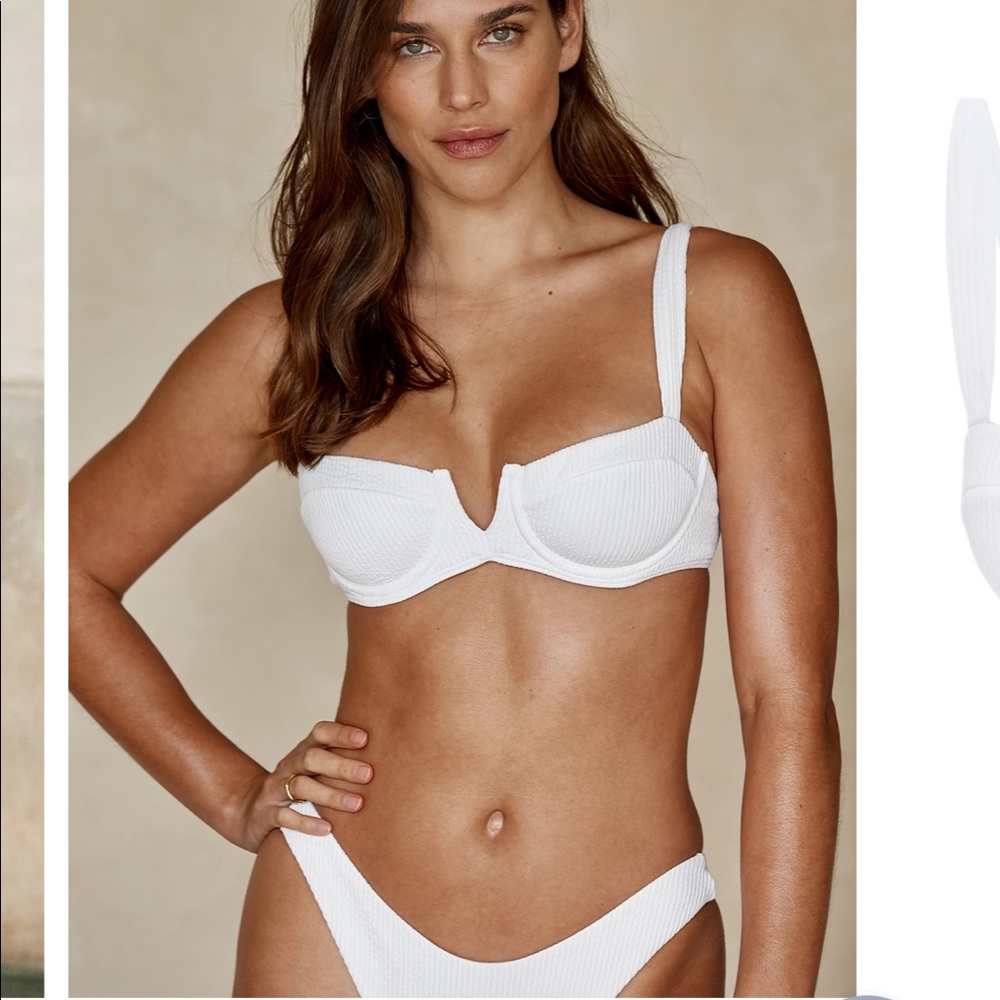 NWT Monday Swimwear Clovelly Top